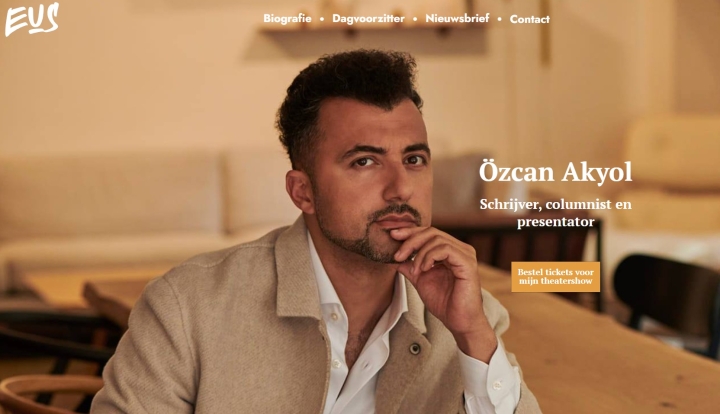 Gastspreker Özcan Akyol bij de Coördinatorendag 2026